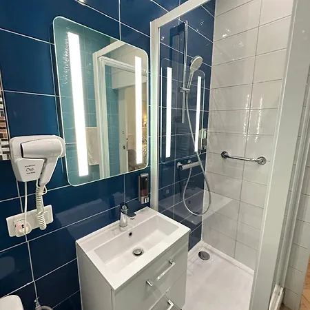 Charles V Marais Aparthotel Parigi