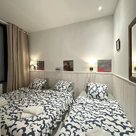 Aparthotel Charles V Marais