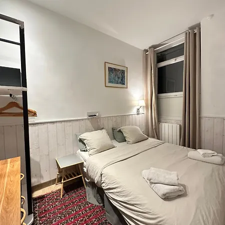 Charles V Marais Aparthotel Parigi